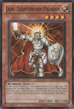 Jain, Paladino Fedele della Luce - Structure Deck: Dragons Collide (Common) [SDDC-020]